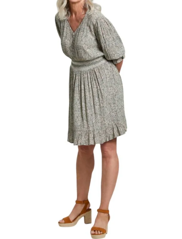 Season Sale Printed Poet Sleeve Dress In Petal Pink