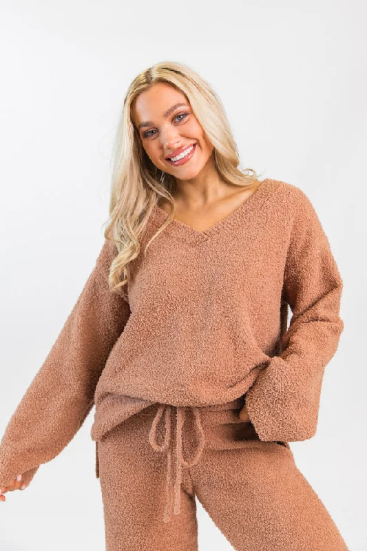 Women's Classic Outfit Dawn Teddy Fuzzy V-Neck Sweater