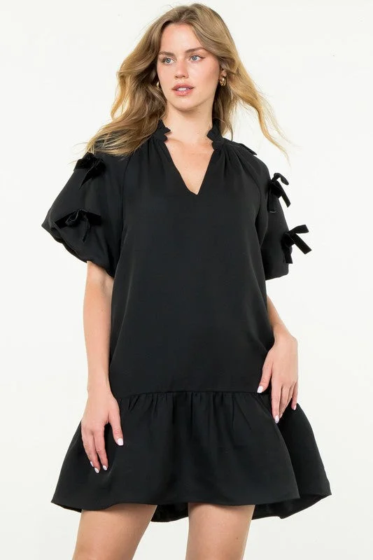 Exclusive Designer Collection Bow Detail Puff Sleeve Dress
