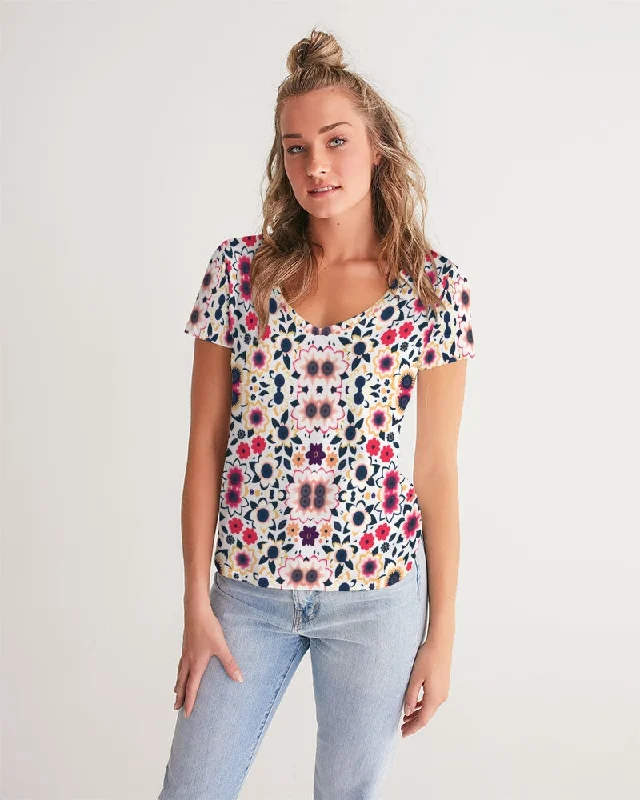 Women's Clothing For Special Occasions Abstract flower pattern Women's All-Over Print V-Neck Tee Women's Clothing For Special Occasions Abstract flower pattern Women's All-Over Print V-Neck Tee