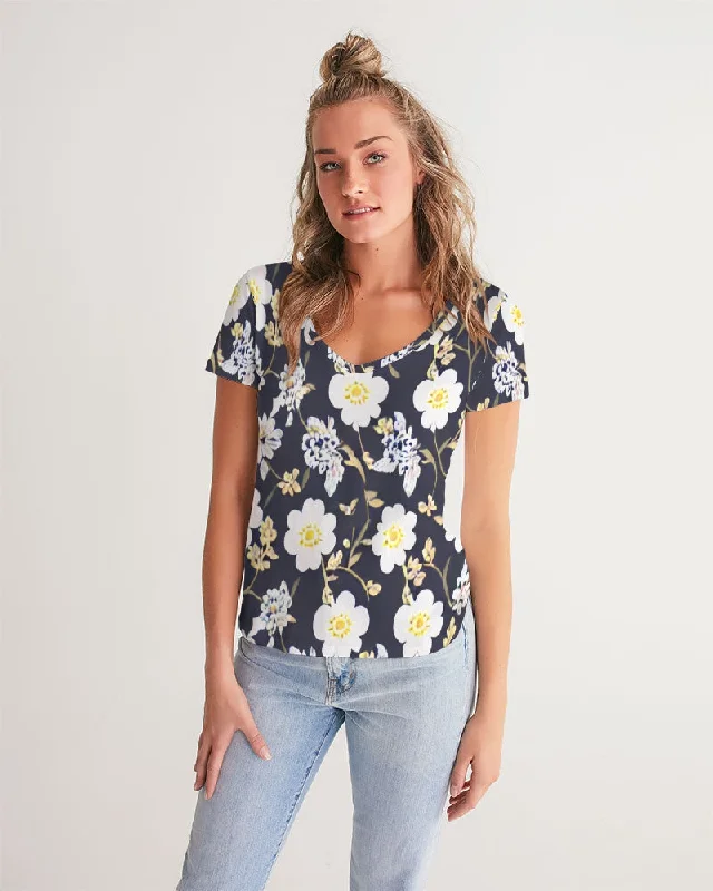 Women's Vacation Attire Pink flower black background Women's All-Over Print V-Neck Tee Women's Vacation Attire Pink flower black background Women's All-Over Print V-Neck Tee