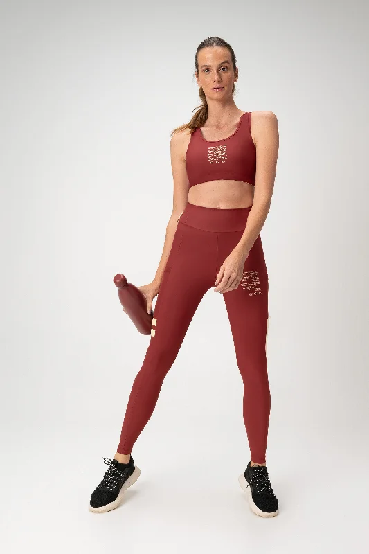 Women's Vintage-Inspired Outfit Essential  LIVE! Hiking Stirrup Leggings